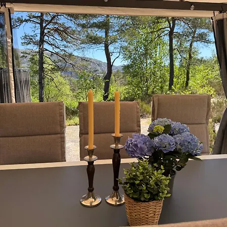 Holiday home Hytta